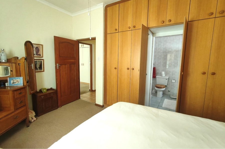 5 Bedroom Property for Sale in Piketberg Western Cape